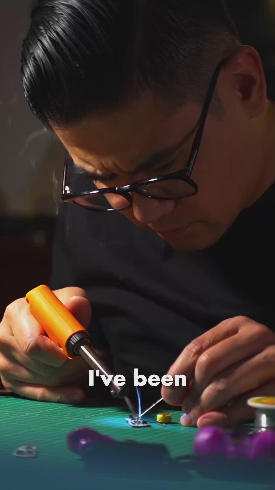 载入视频： 